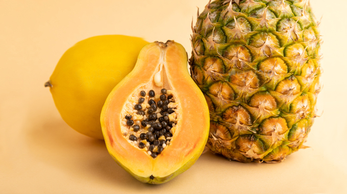 Enziminiai šveitikliai su papainu ir bromelainu